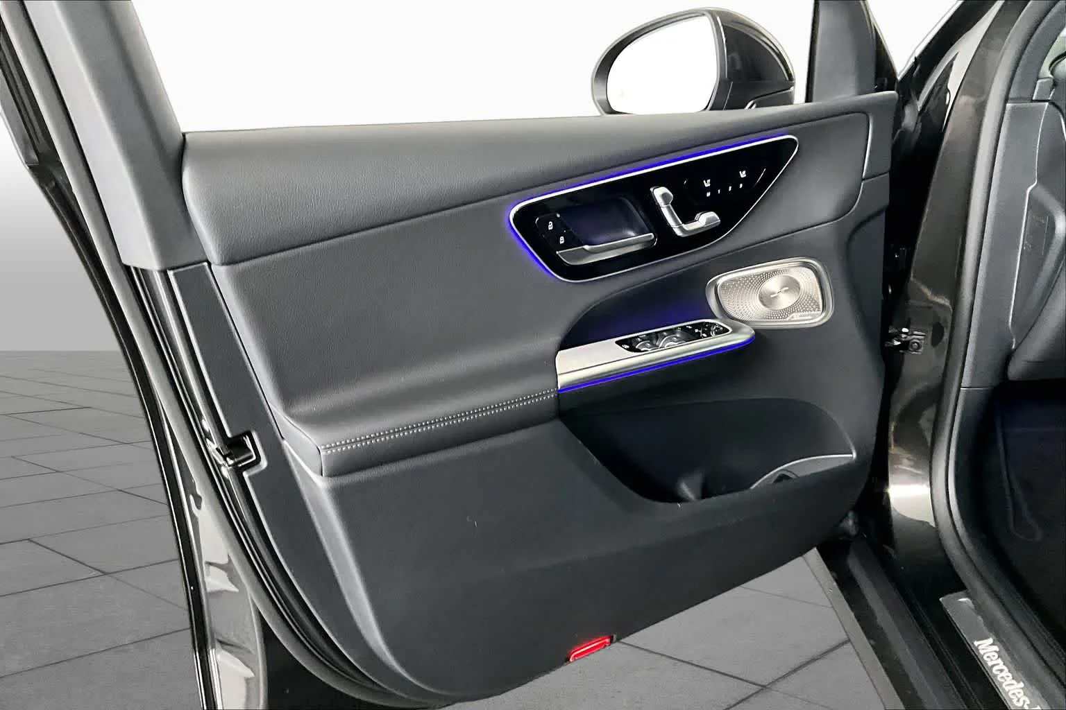 New 2026 Graphite Grey Metallic Mercedes-Benz GLC 300 image 12