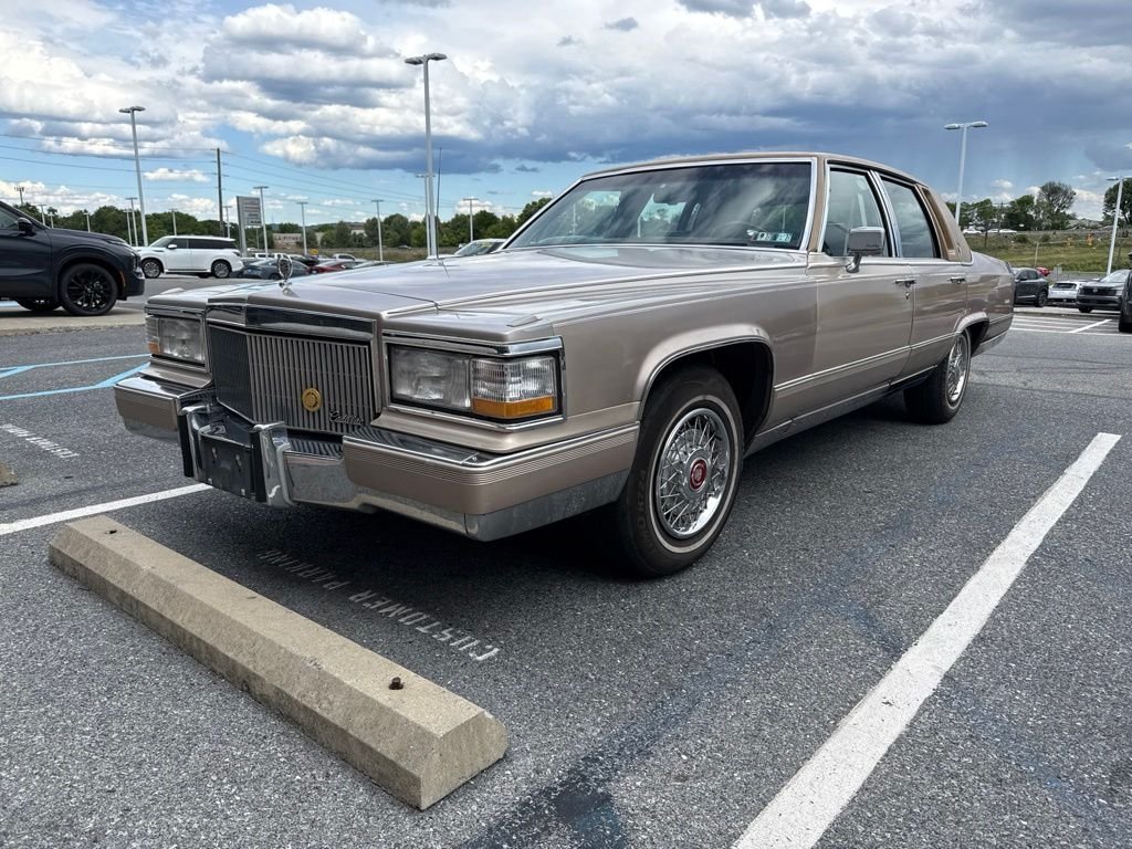 Used 1992 Brown Cadillac Base image 3