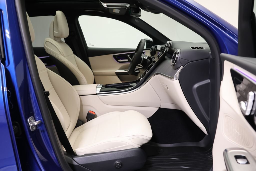 Used 2027 Starling Blue Metallic Mercedes-Benz GLC 300 image 47