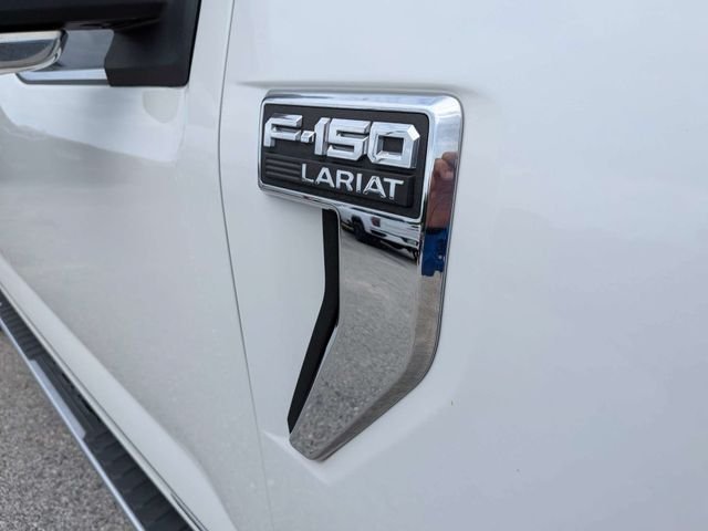 Used 2021 White Ford Lariat image 12