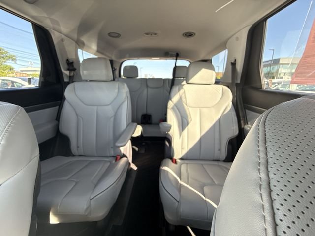 Used 2023 Black Hyundai SEL image 21