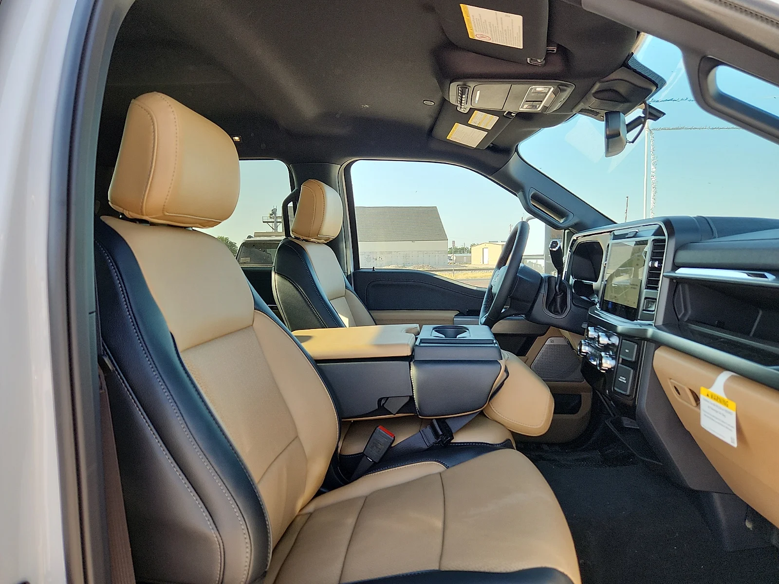 New 2026 Oxford White Ford Lariat image 20