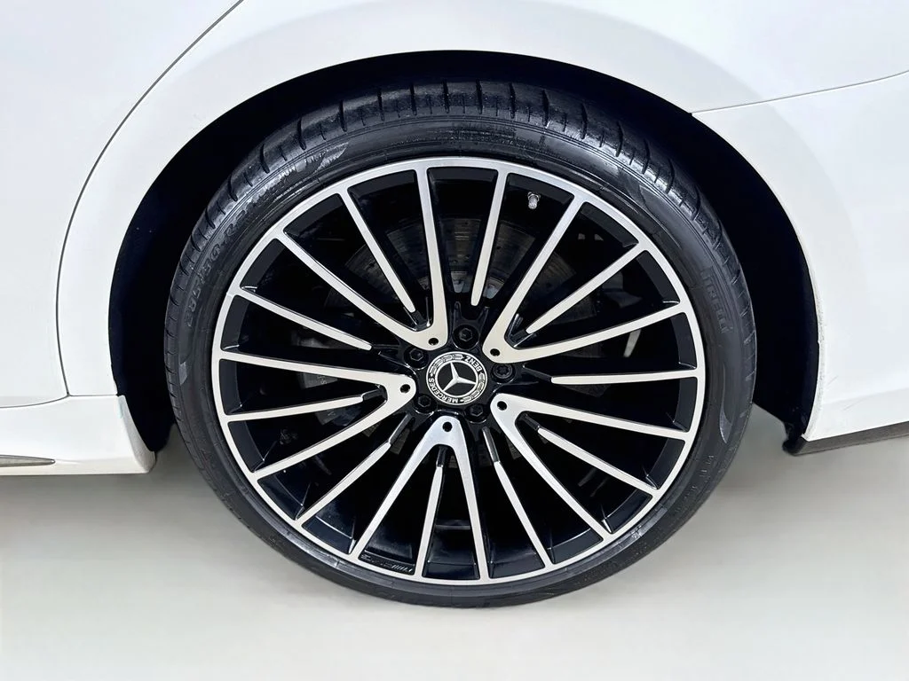 Used 2023 White Mercedes-Benz S 580 image 32