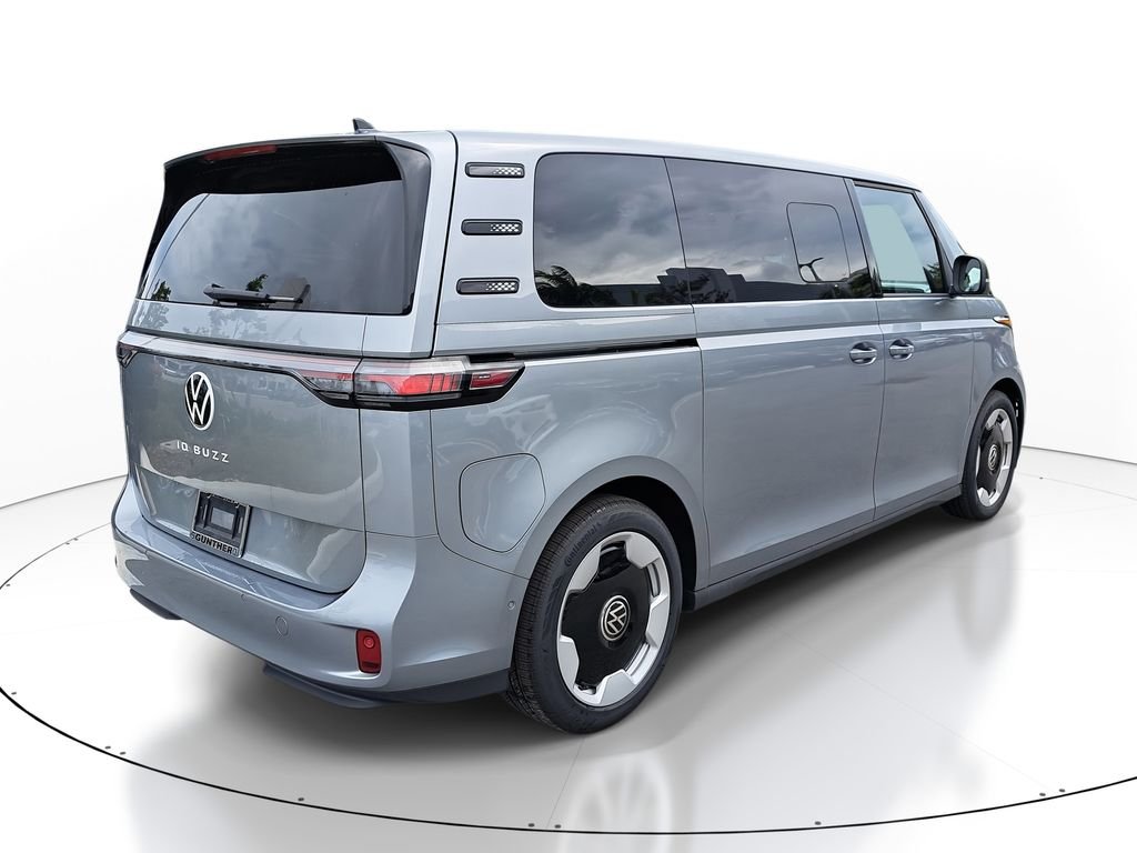 New 2025 Silver Volkswagen Pro S image 4