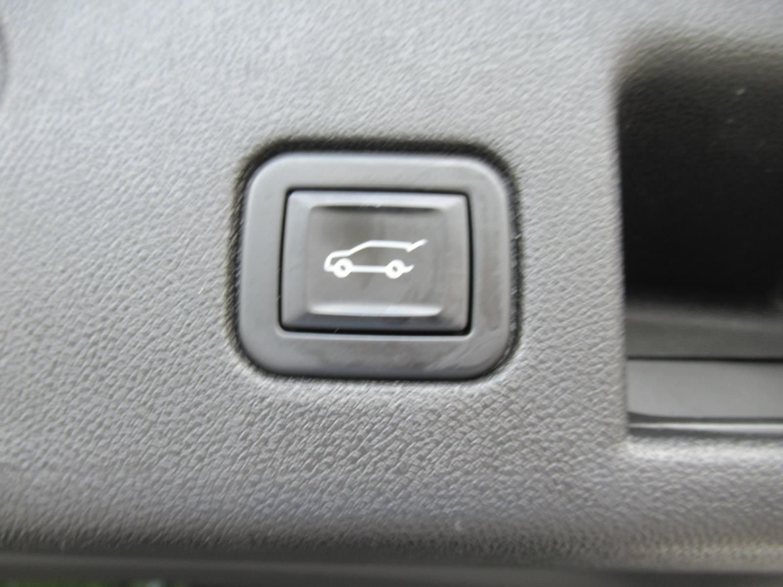Used 2020 Black Chevrolet LT image 37