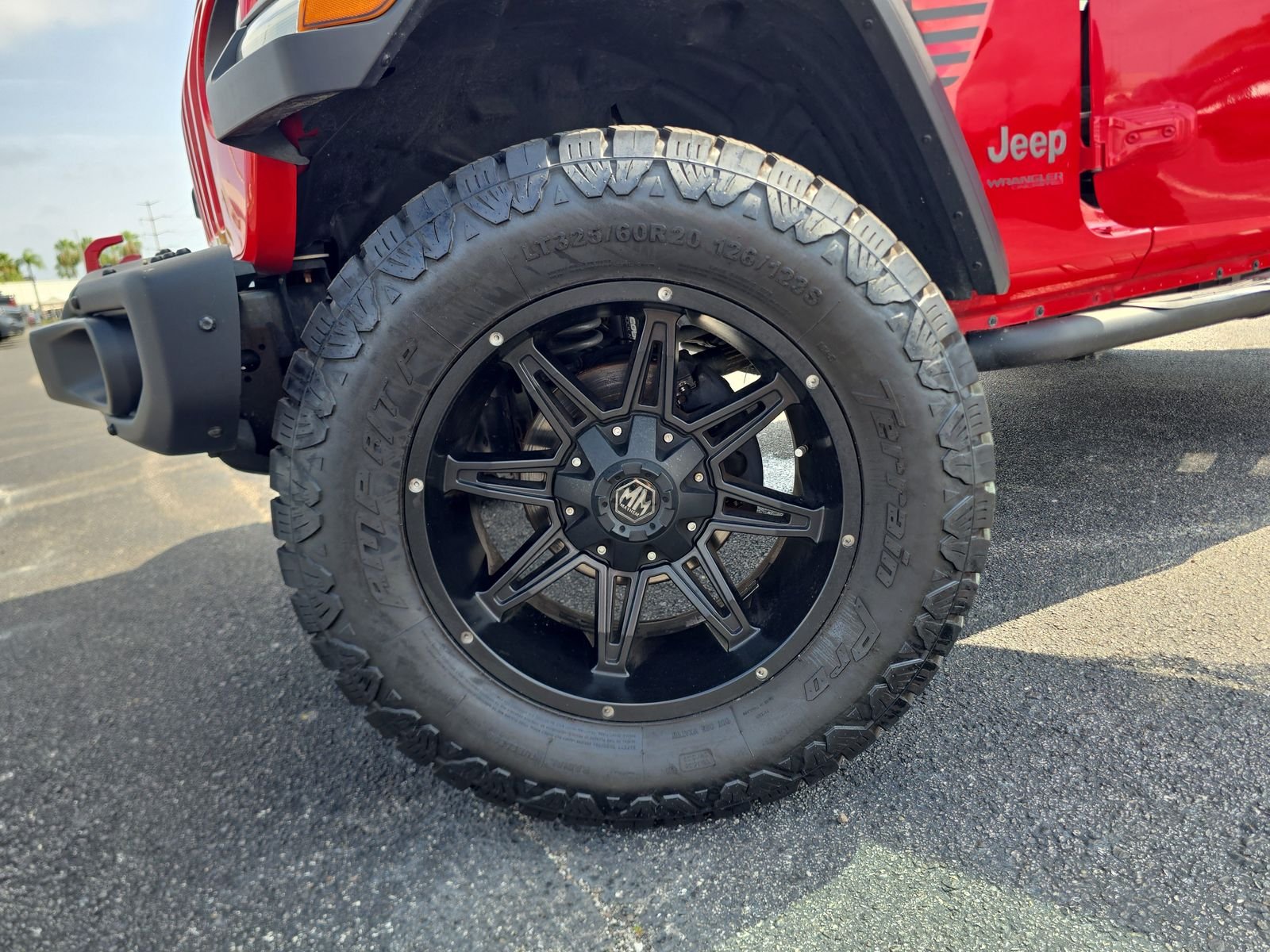 Used 2018 Red Jeep Unlimited Rubicon image 29