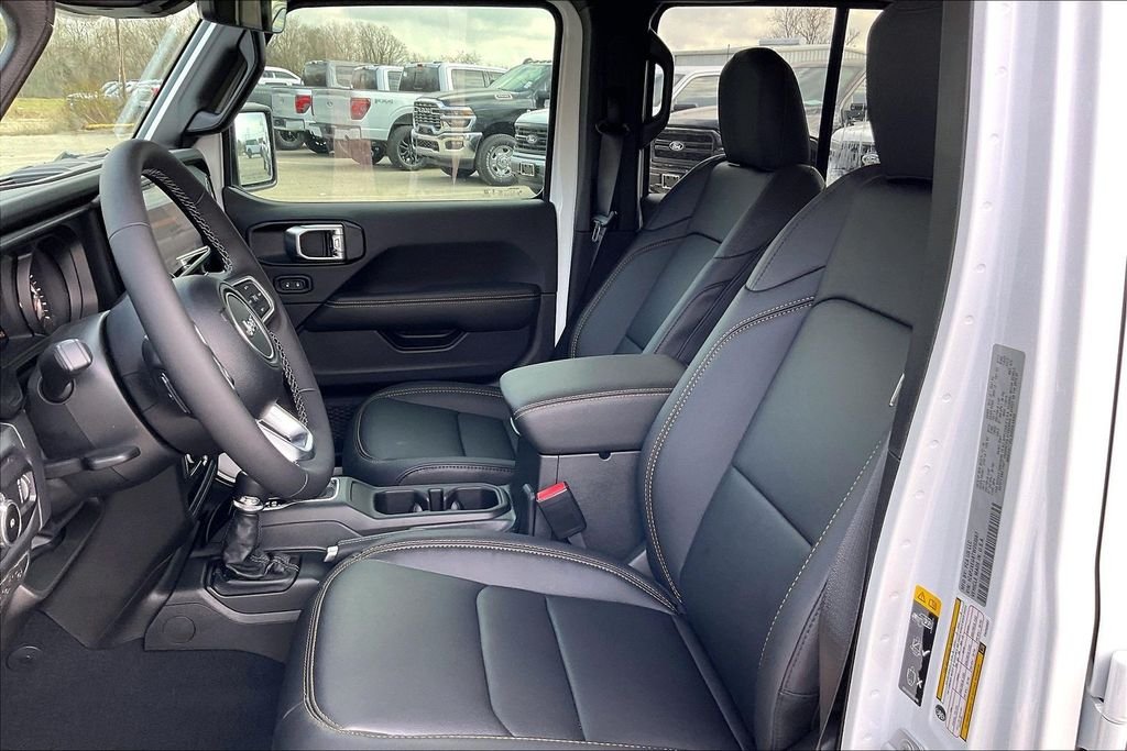 New 2026 Jeep Wrangler Sahara 4D Sport Utility