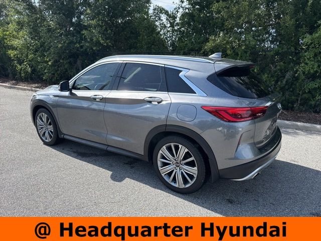 Used 2021 Gray INFINITI Sensory image 3