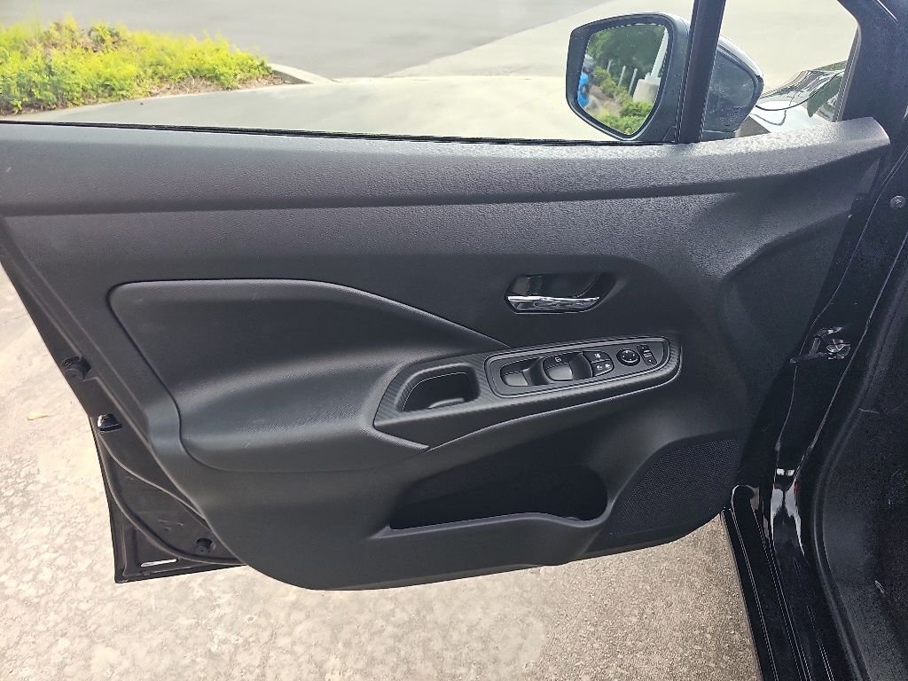 2025 Nissan Versa Sedan SV - Photo 12