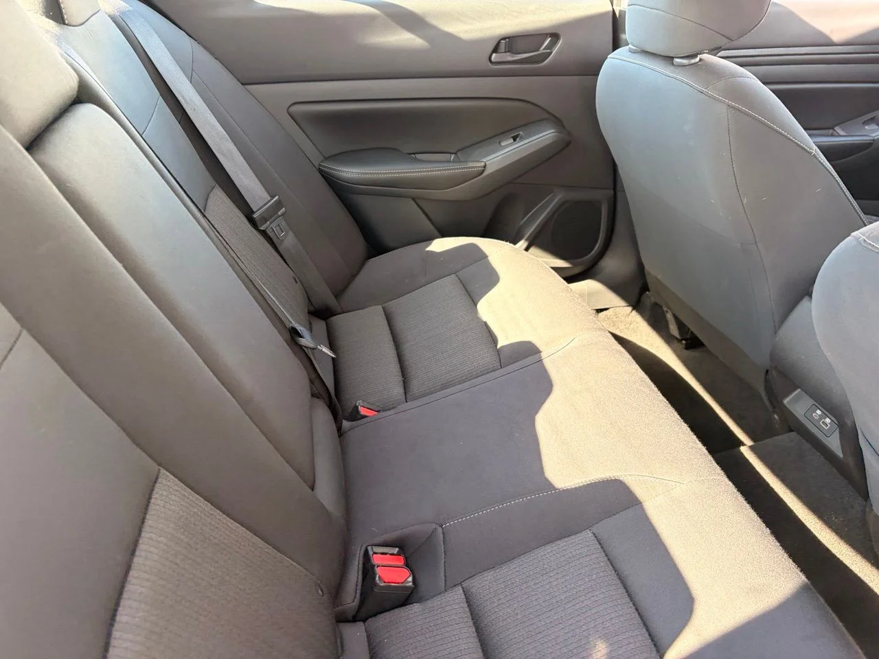 Used 2025 Glacier White Nissan 2.5 SV image 14