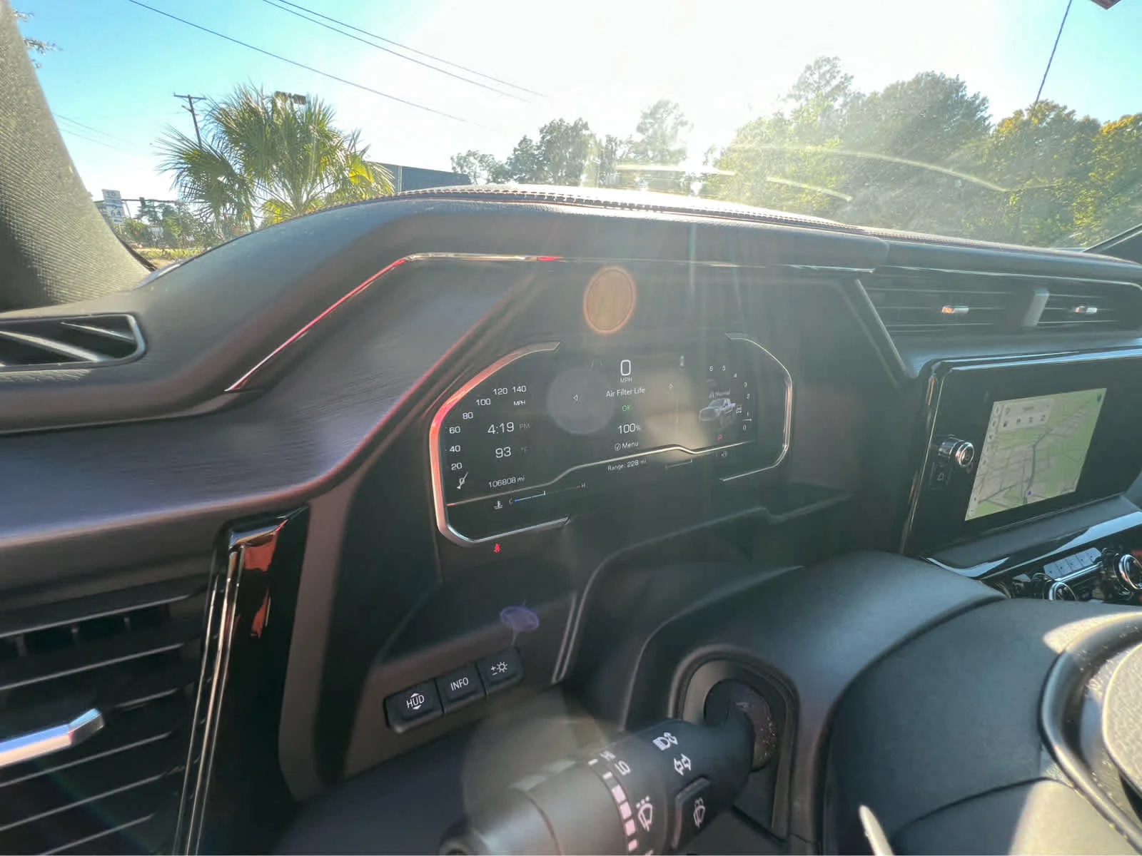 Used 2023 TITANIUM RUSH METALLIC GMC AT4 image 12