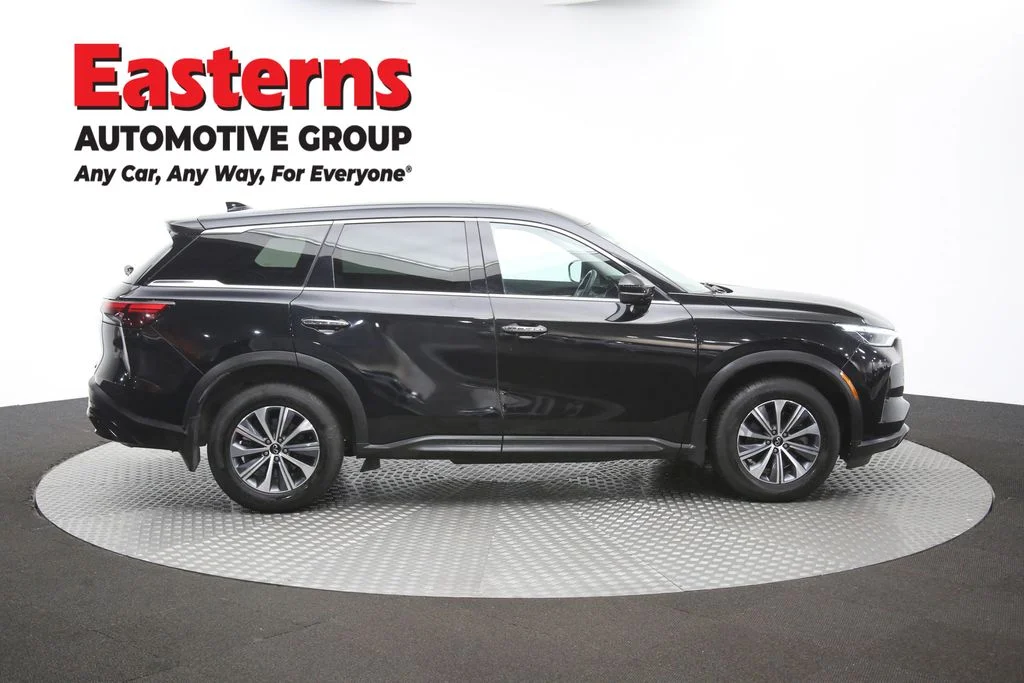 Used 2023 Black INFINITI PURE image 47