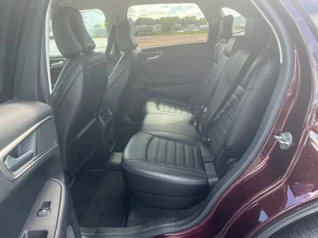 Used 2021 Red Ford SEL image 29