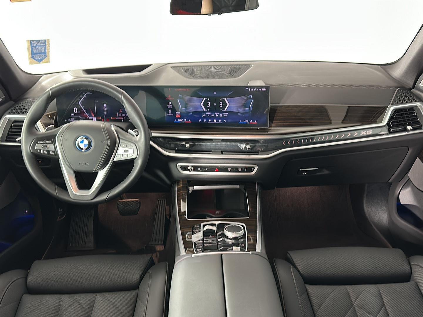 New 2026 Alpine White BMW xDrive50e image 2