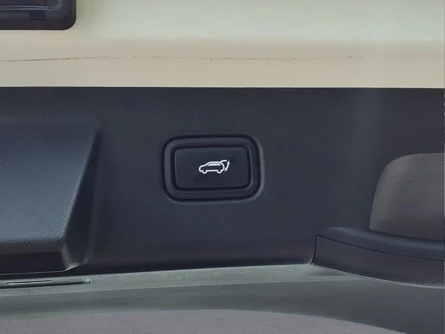 Certified Used 2023 White Hyundai SEL image 13