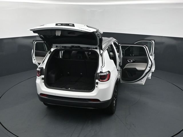 Used 2023 White Jeep Limited image 29