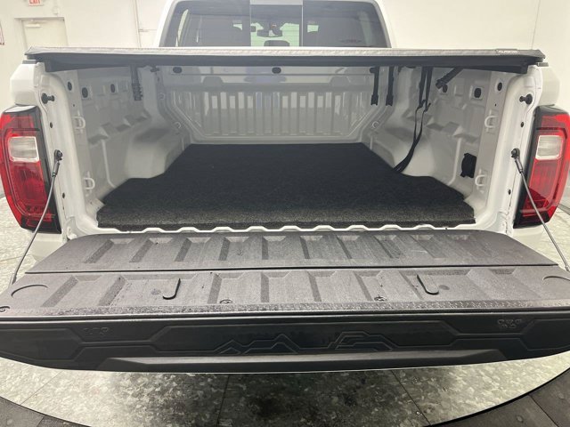 Used 2024 Summit White GMC 4WD Elevation image 31