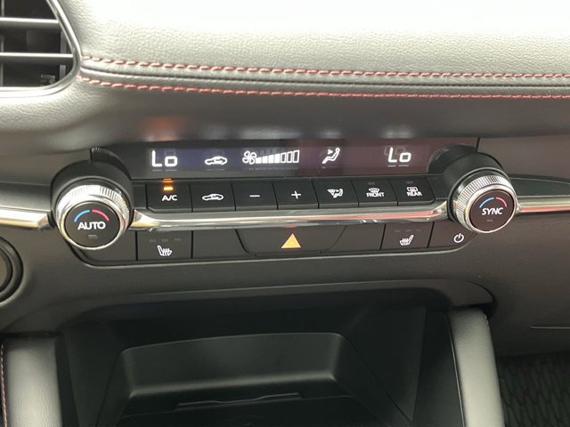 2026 Mazda Mazda3 Carbon Edition - Photo 20