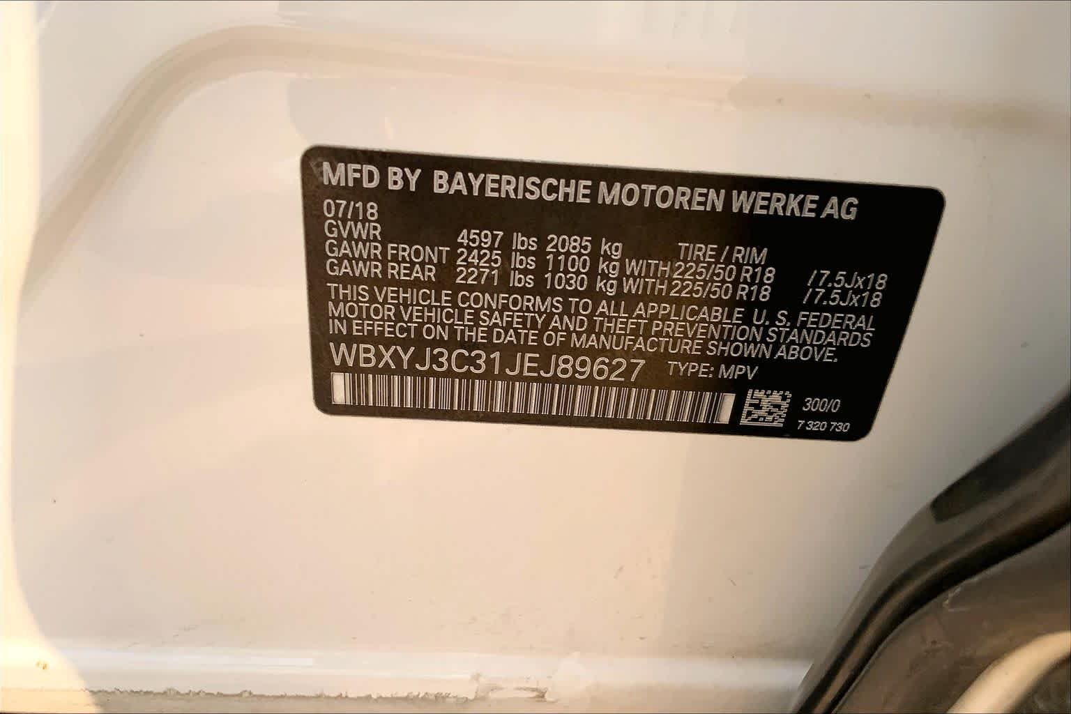 Used 2018 Alpine White BMW sDrive28i image 35