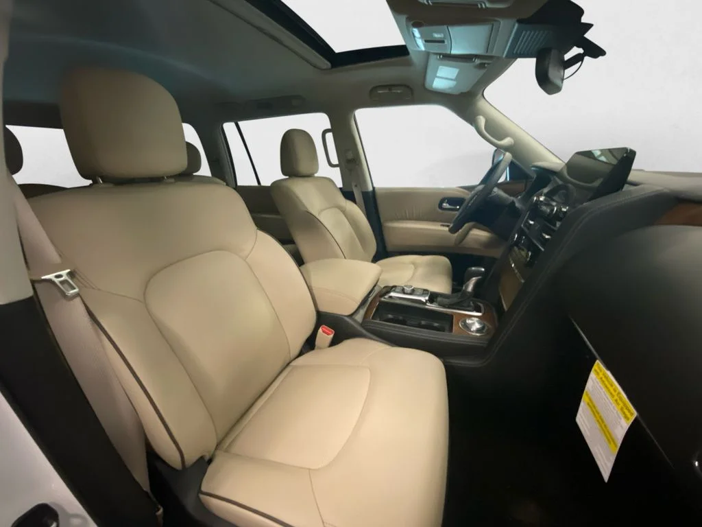 Certified Used 2024 Aspen White Tricoat Nissan SL image 15