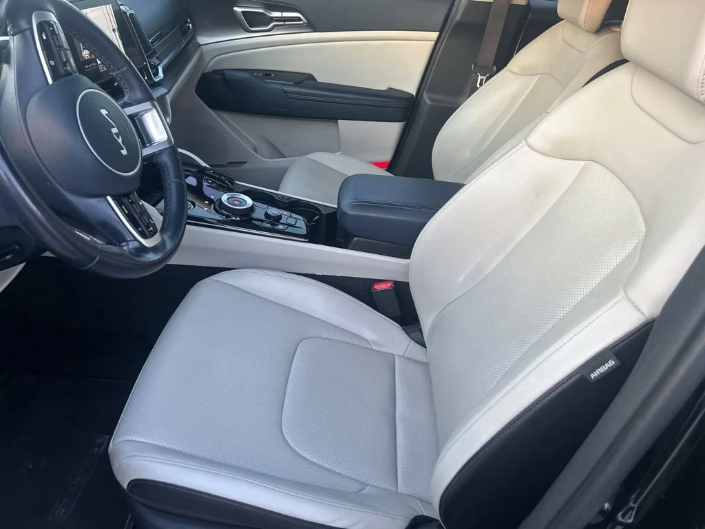 Used 2025 Black Kia EX image 7