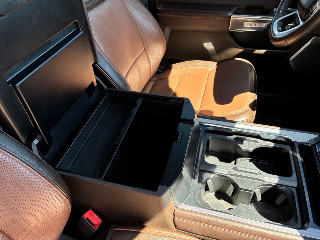 Used 2024  Ford King Ranch image 45