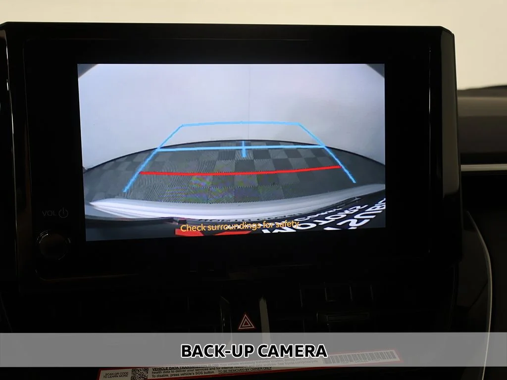 Used 2025 Silver Toyota LE image 4