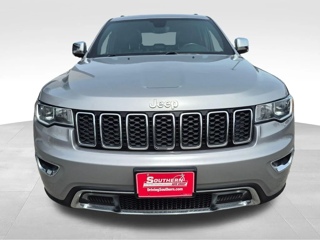 Used 2020 Silver Jeep Limited image 8