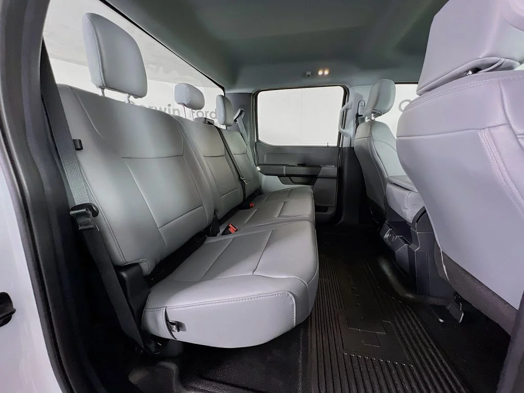 New 2026 Oxford White Ford XL image 15