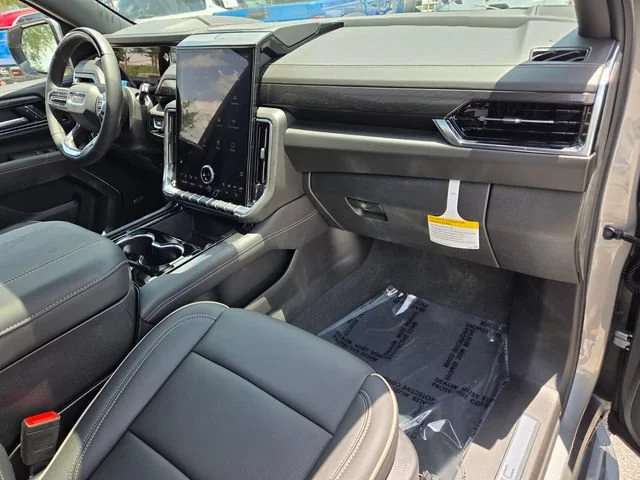 New 2026 Sterling Metallic GMC Elevation image 18