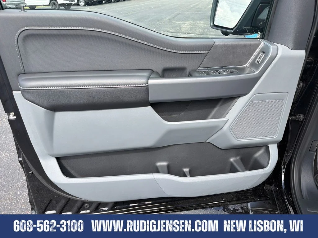 New 2026 Agate Black Metallic Ford XLT image 12