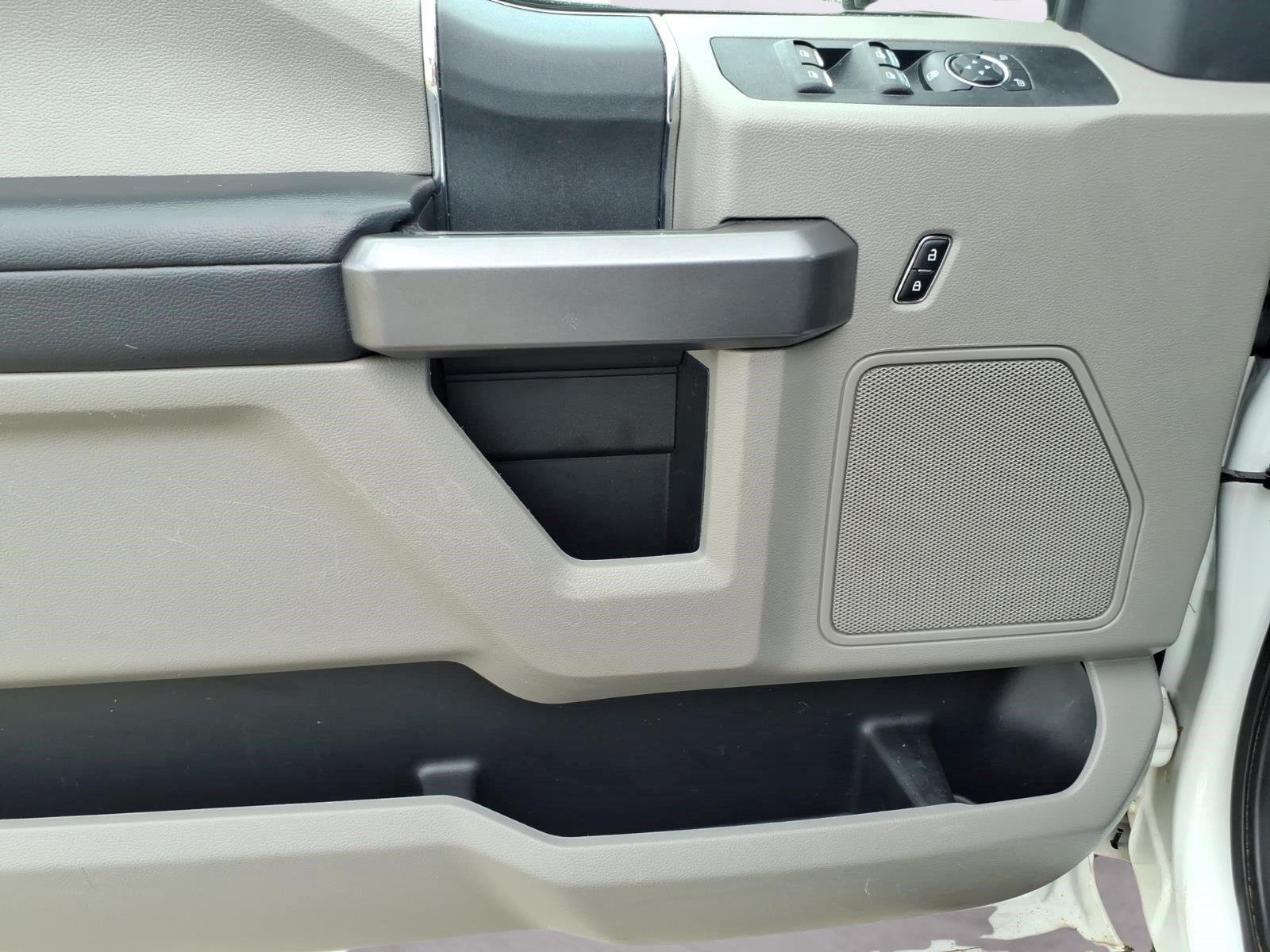 Used 2021 Oxford White Ford XLT image 16