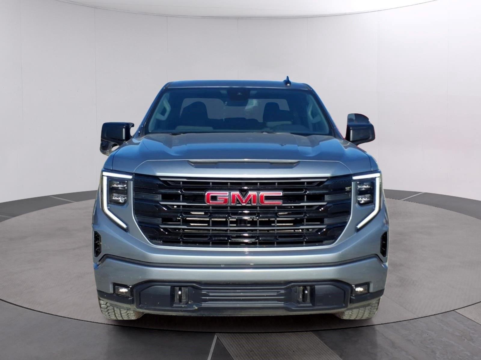 Used 2026 Sterling Metallic GMC Elevation image 8