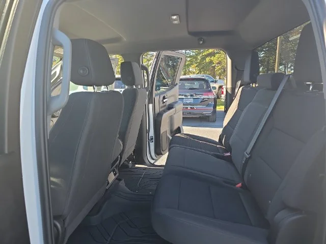 Used 2022 White Chevrolet WT image 15