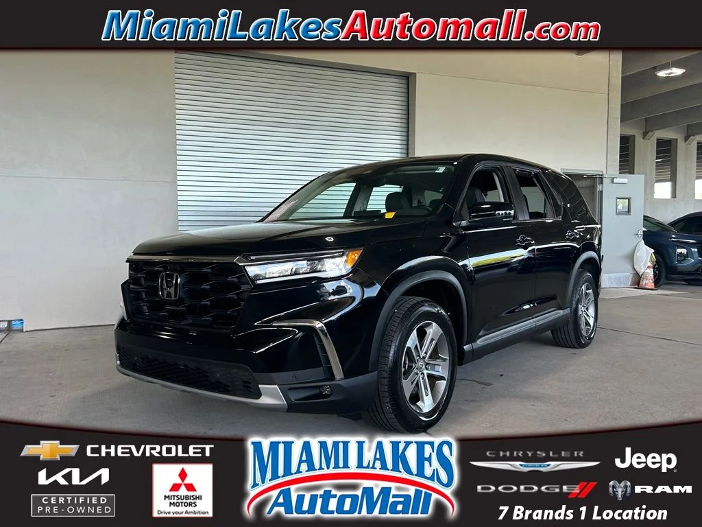 Used 2023 Crystal Black Pearl Honda EX-L image 1