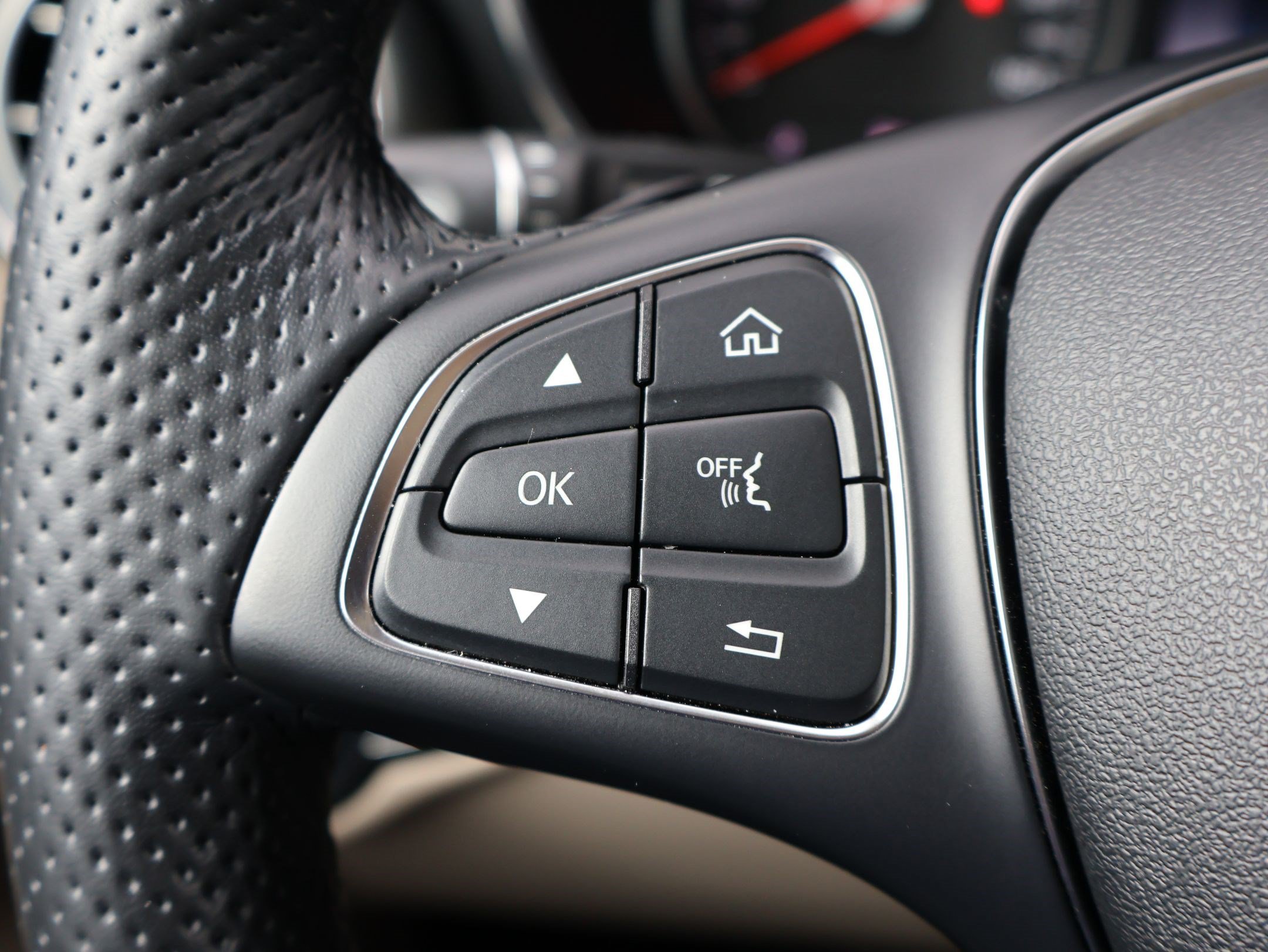 Used 2019 Blue Mercedes-Benz GLC 300 image 17