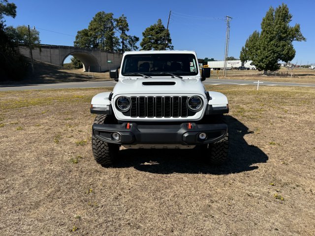 Used 2025 Bright White Clearcoat Jeep Mojave image 2