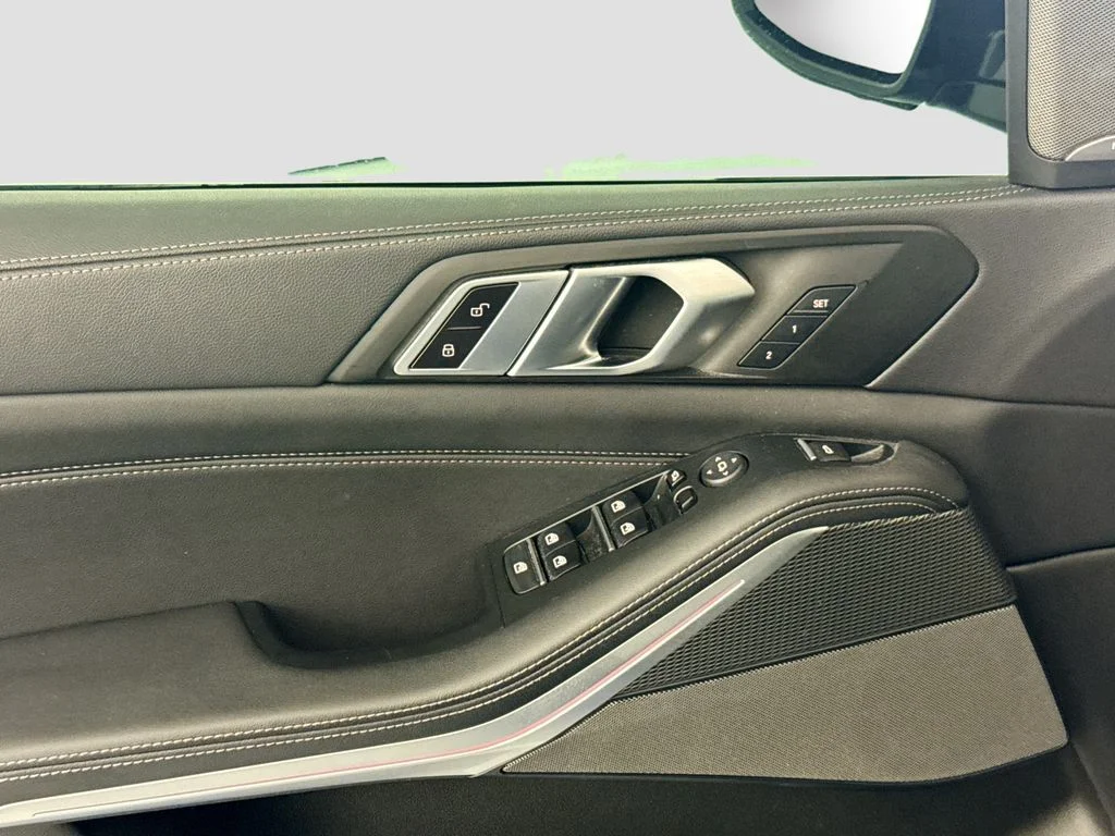 Used 2023 Blue BMW sDrive40i image 18