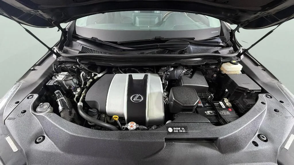 Used 2022 Black Lexus RX 350L image 40