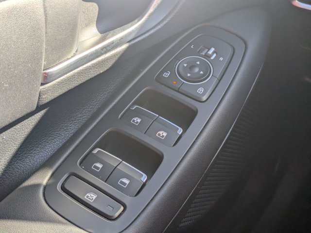 Used 2025 Blue Hyundai SEL image 23
