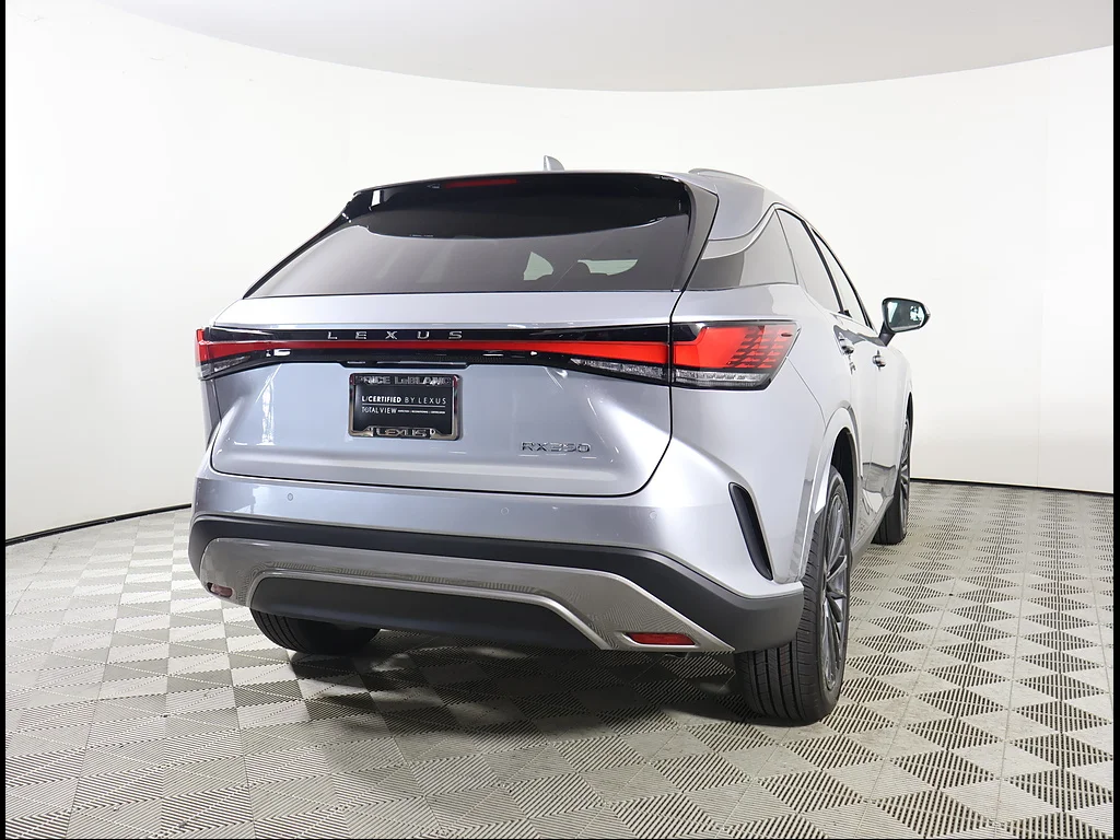 Certified Used 2026 IRIDIUM Lexus Premium image 5