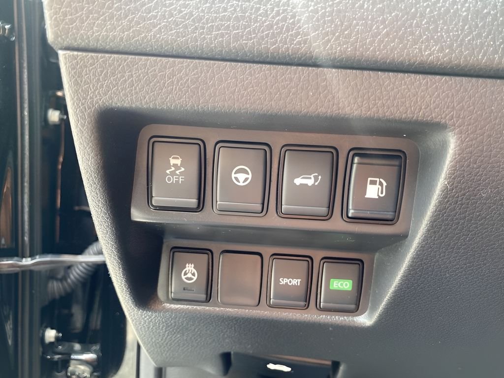 Used 2019 Magnetic Black Pearl Nissan SL image 22