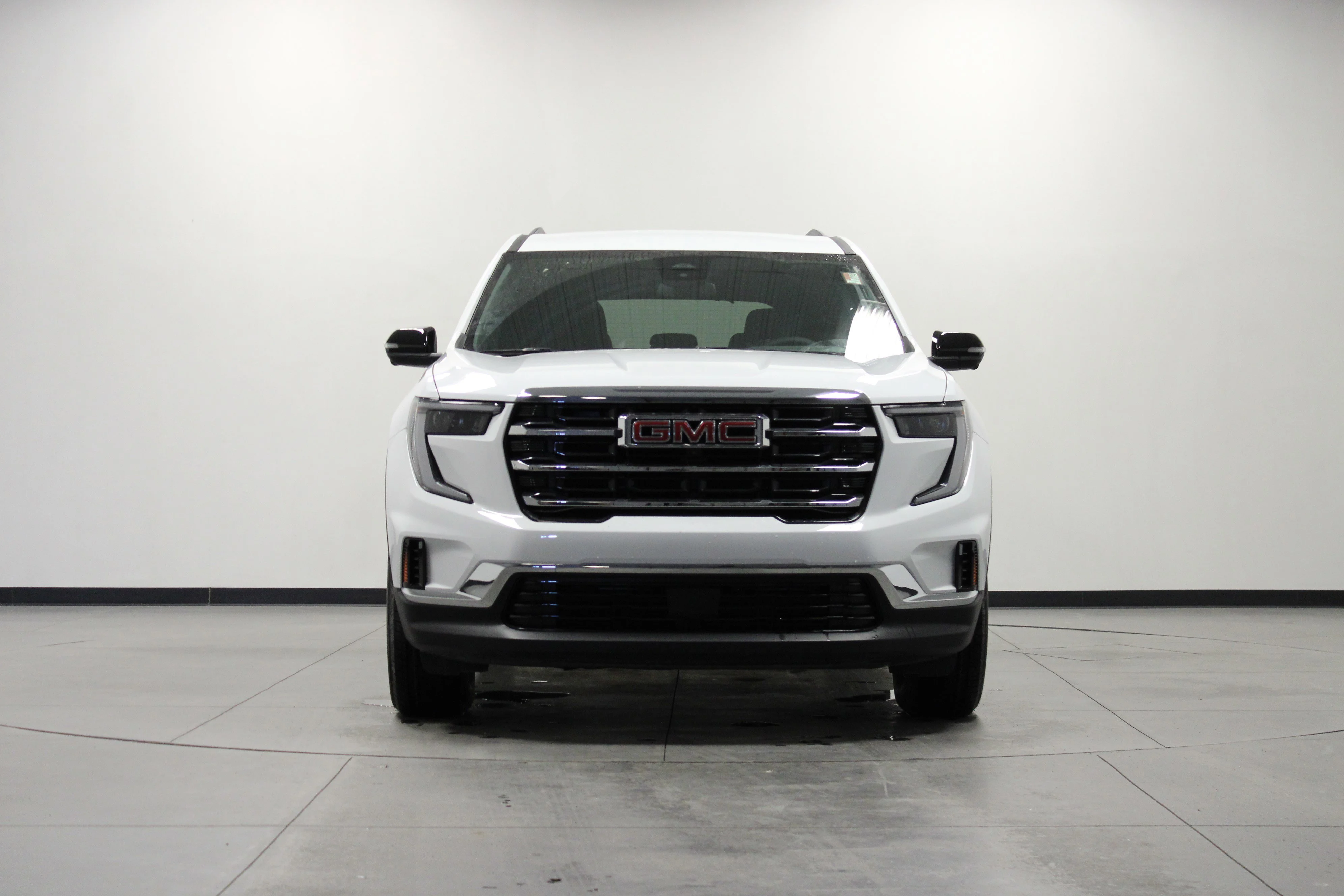 New 2025 Summit White GMC Elevation image 9