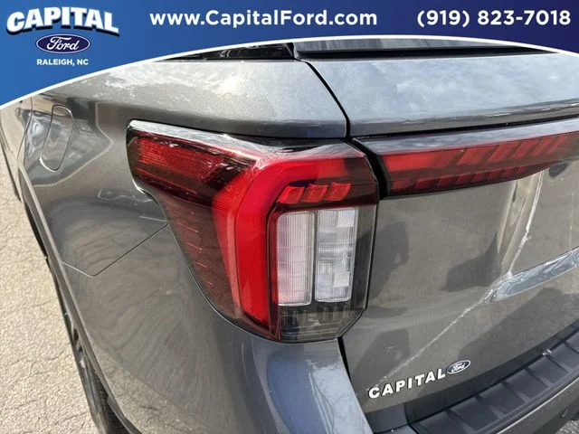 Used 2025 Gray Ford ST-Line image 15