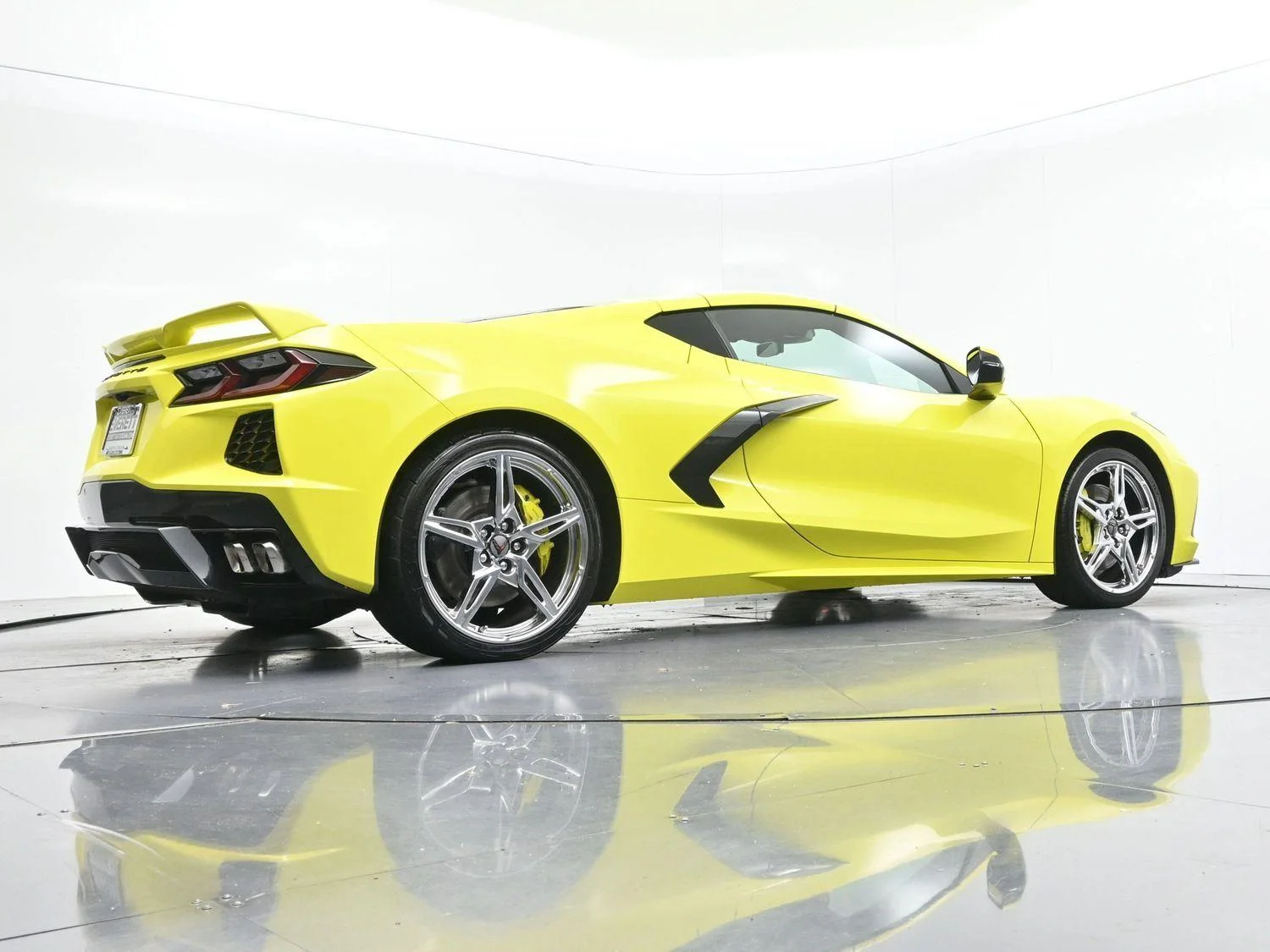 Used 2021 ACCELERATE YELLOW METALLIC Chevrolet 1LT image 49
