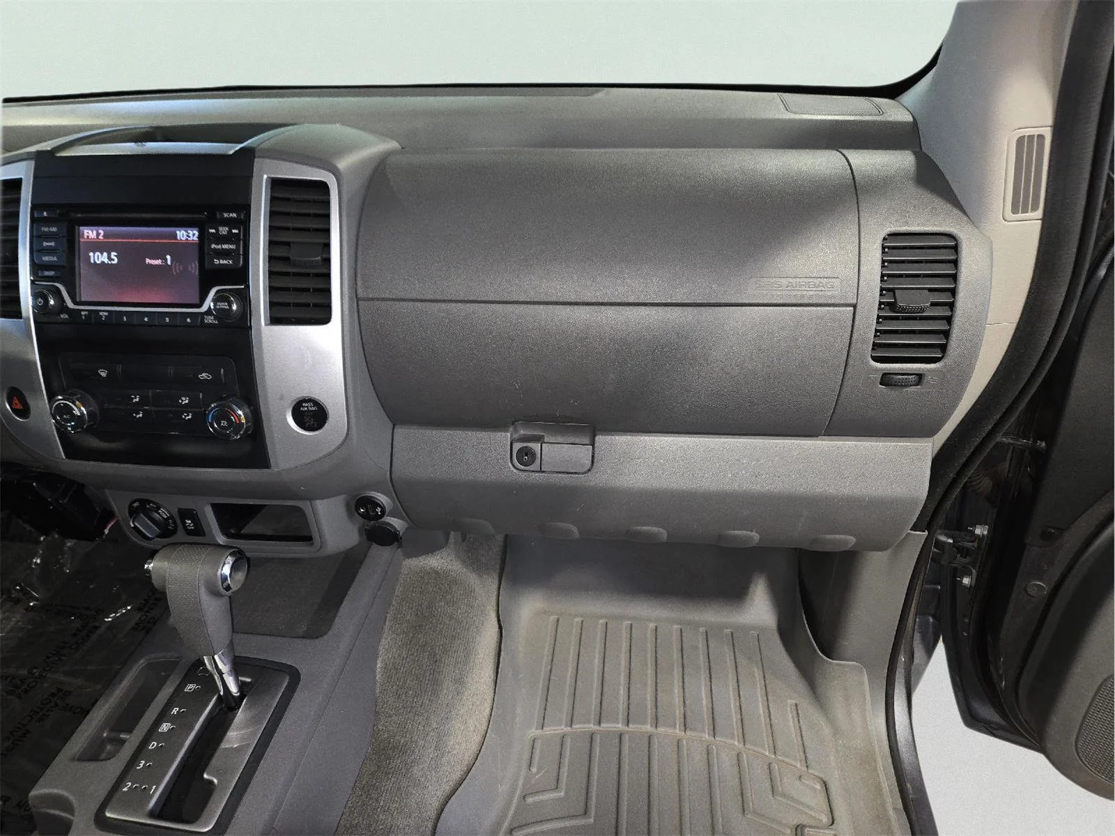 Used 2018 Gun Metallic Nissan SV V6 image 36