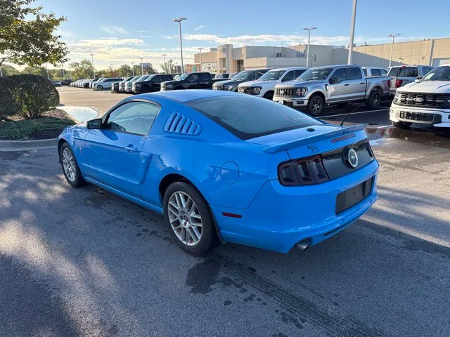 Used 2013 Grabber Blue Ford V6 Premium image 4