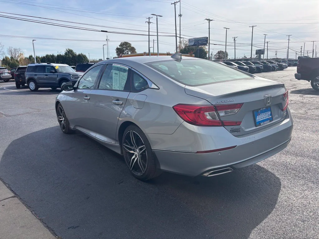 Used 2021 Silver Honda Touring 2.0T image 7