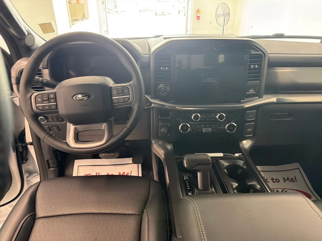 New 2026 Oxford White Ford Lariat® image 15