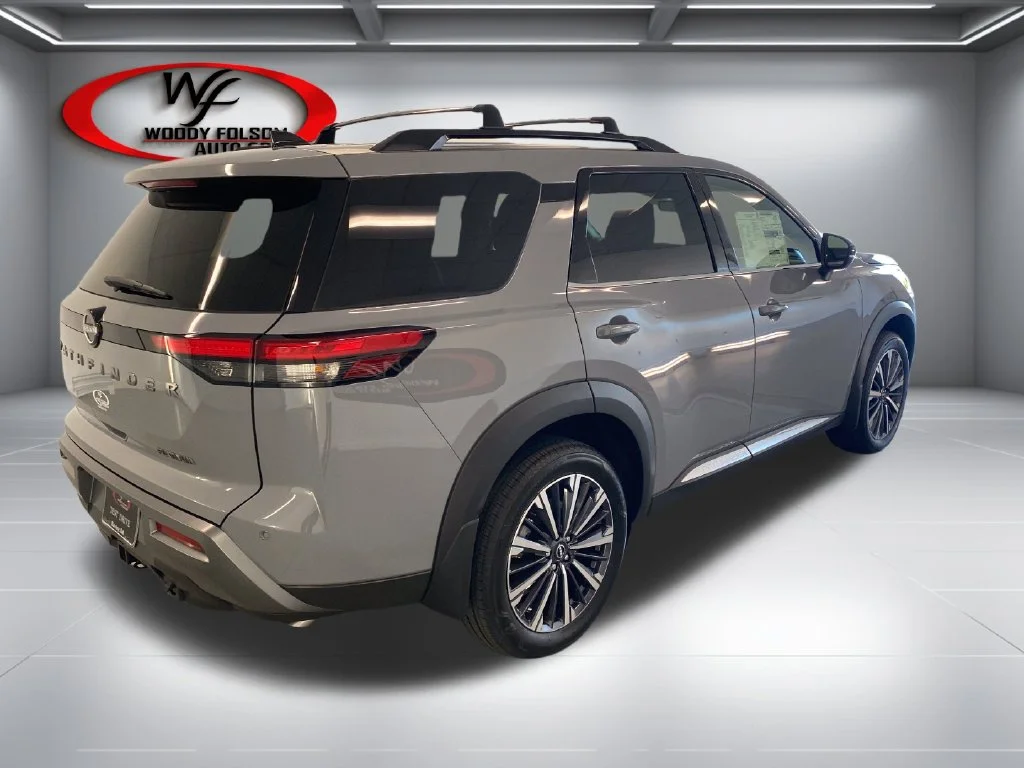 New 2026 Gray Nissan Platinum image 6